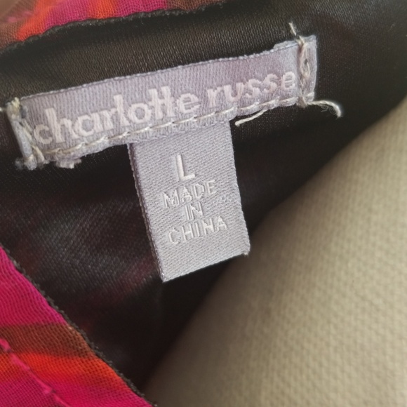 Red Top - Picture 4 of 6